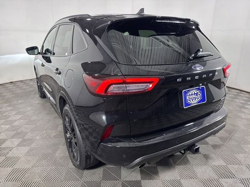 Used 2023 Ford Escape ST-Line Elite w/ Class II Trailer Tow Package AWD/4WD image 8