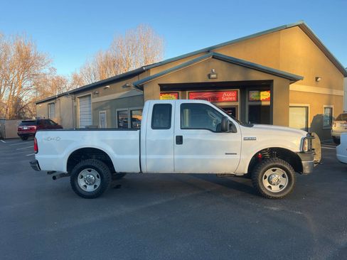 Used 2007 Ford F250 XL image 1