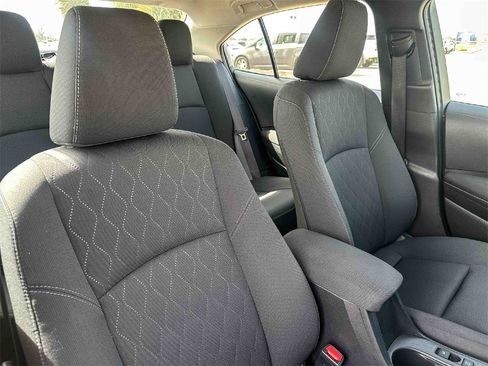 Used 2024 Toyota Corolla LE image 22