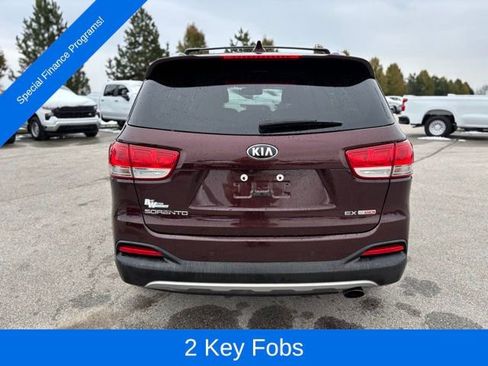 Used 2018 Kia Sorento EX image 5