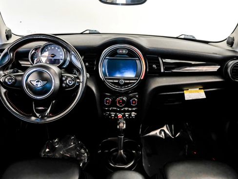 Used 2019 MINI Cooper S w/ Premium Package image 13