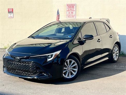 Used 2023 Toyota Corolla SE FWD image 1