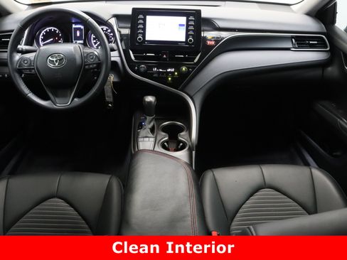 Used 2024 Toyota Camry SE image 27