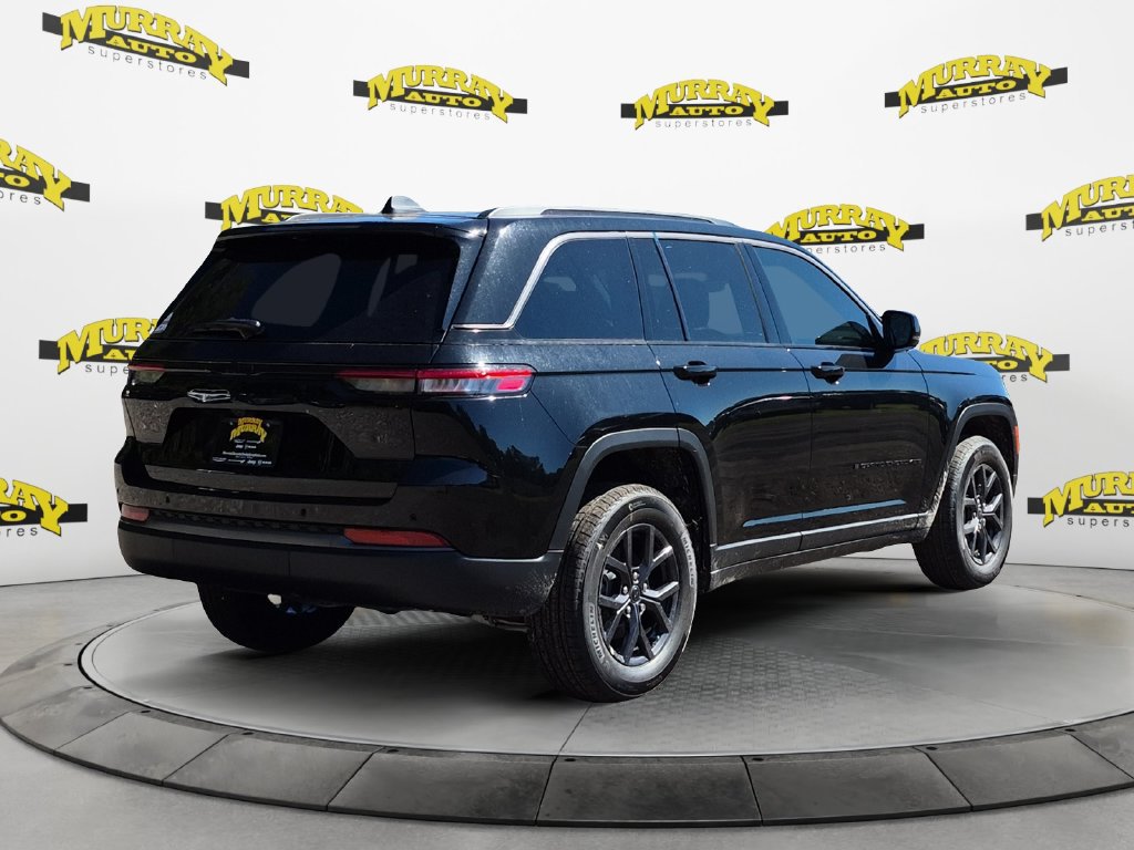 New 2027 Jeep Grand Cherokee Altitude RWD image 5