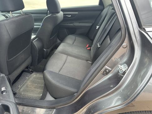Used 2016 Nissan Altima 3.5 SR FWD image 6