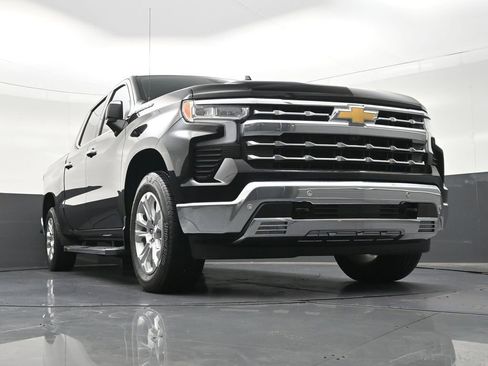 Used 2025 Chevrolet Silverado 1500 LTZ AWD/4WD image 30