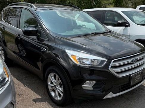 Used 2018 Ford Escape SE AWD/4WD image 3
