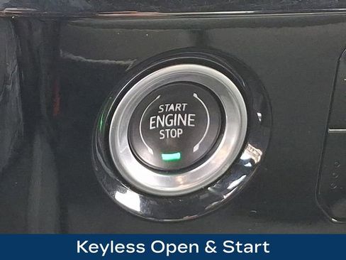 Used 2023 Chevrolet Silverado 1500 LT image 18