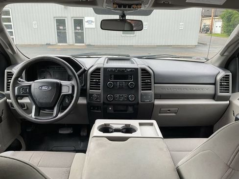Used 2019 Ford F250 XL w/ Power Equipment Group RWD image 19