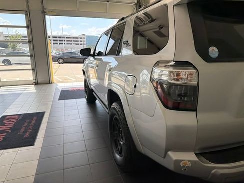 Certified 2023 Toyota 4Runner TRD Off-Road Premium w/ Off Road Premium Plus Package AWD/4WD image 9