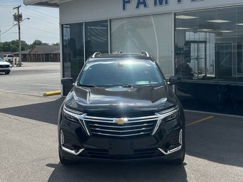 Used 2023 Chevrolet Equinox Premier FWD image 2