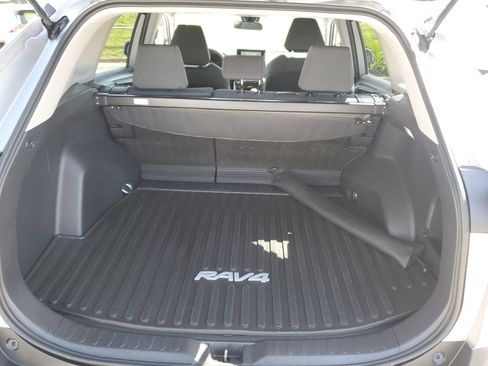 Certified 2023 Toyota RAV4 XLE AWD/4WD image 9