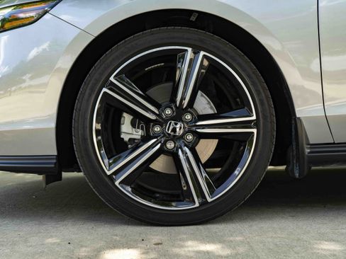 Used 2025 Honda Accord Sport image 14