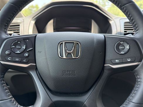 Used 2024 Honda Odyssey EX-L image 12