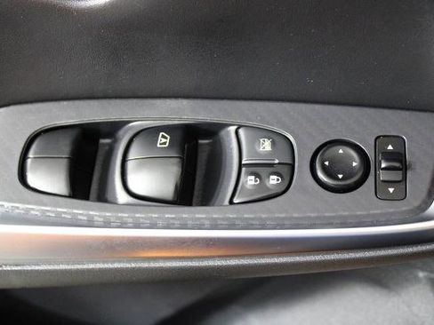 Certified 2021 Nissan Sentra SR w/ SR Premium Package image 23