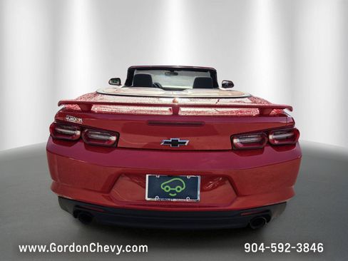 Used 2023 Chevrolet Camaro LT w/ Technology Package RWD image 4