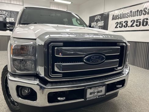Used 2015 Ford F350 Lariat w/ Lariat Ultimate Package image 2