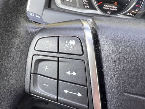 Used 2017 Volvo XC60 T5 Inscription w/ Advanced Package image 21