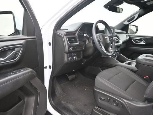 Used 2024 Chevrolet Tahoe LS RWD image 9