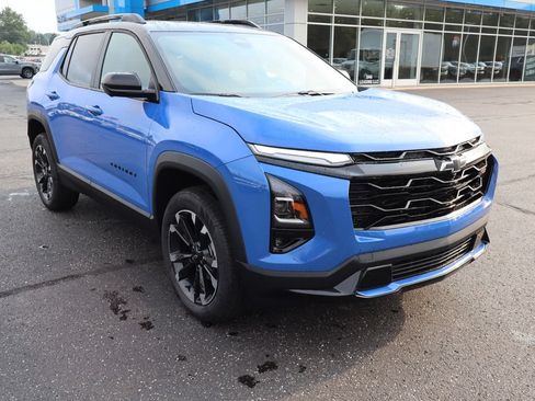 New 2027 Chevrolet Equinox RS w/ Safety and Technology Package FWD image 2