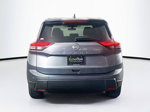Used 2024 Nissan Rogue S image 7