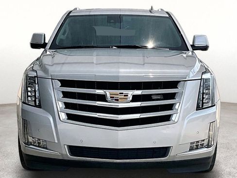 Used 2020 Cadillac Escalade Luxury AWD/4WD image 5