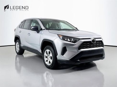 Used 2022 Toyota RAV4 LE FWD image 1