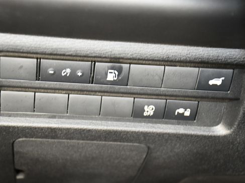 Used 2024 Mitsubishi Outlander SE image 33