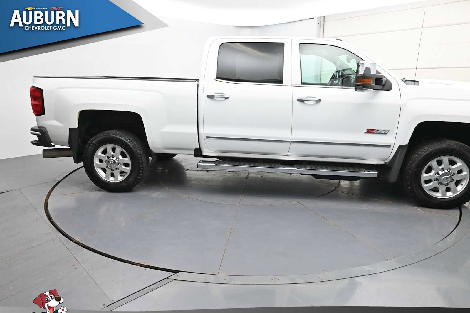 Used 2019 Chevrolet Silverado 2500 LTZ w/ Duramax Plus Package AWD/4WD image 17