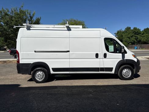 Used 2023 RAM ProMaster 2500 image 6