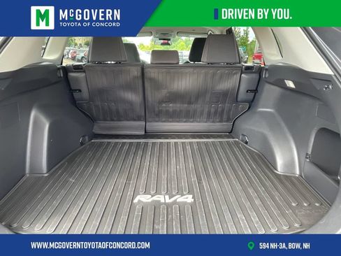 Used 2023 Toyota RAV4 LE AWD/4WD image 29