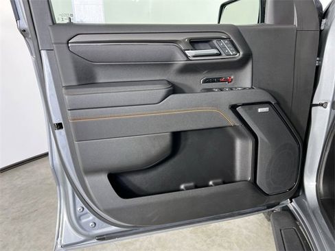 Used 2025 GMC Sierra 1500 AT4 w/ AT4 Premium Package image 23