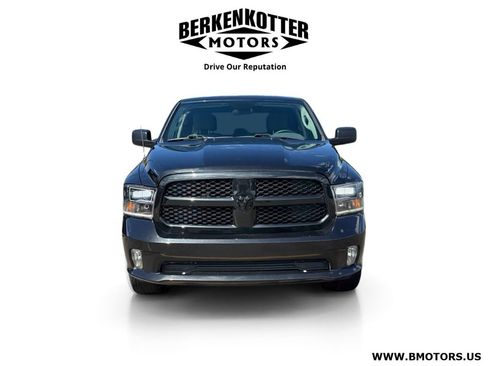 Used 2017 RAM 1500 Express w/ Black Ram 1500 Express Group AWD/4WD image 8