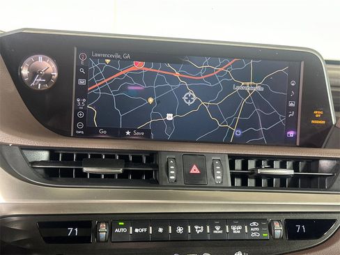 Used 2020 Lexus ES 300h w/ Premium Package image 29