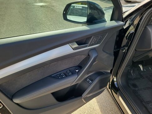 Certified 2024 Audi Q5 e Premium Plus w/ Premium Plus Package image 18