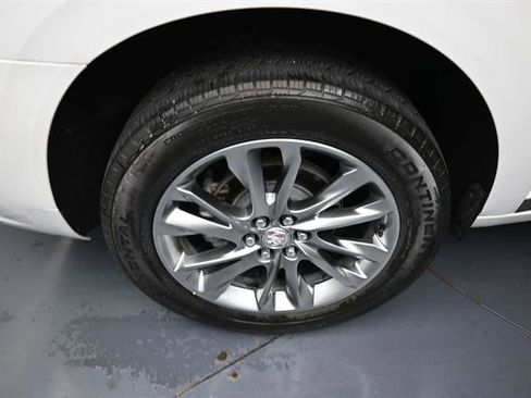 Used 2024 Buick Enclave Avenir w/ Avenir Technology Package AWD/4WD image 31