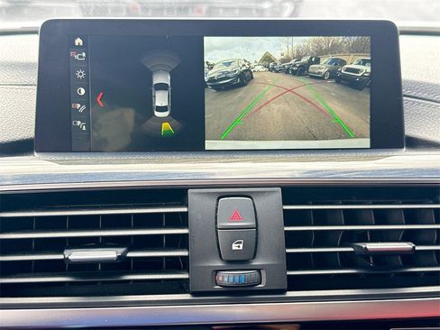 Used 2018 BMW 330e image 16