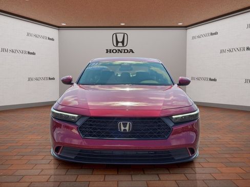 Used 2023 Honda Accord EX image 2