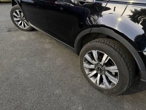 Used 2018 Land Rover Discovery Sport HSE Luxury image 29