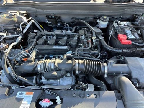 Used 2018 Honda Accord LX image 4