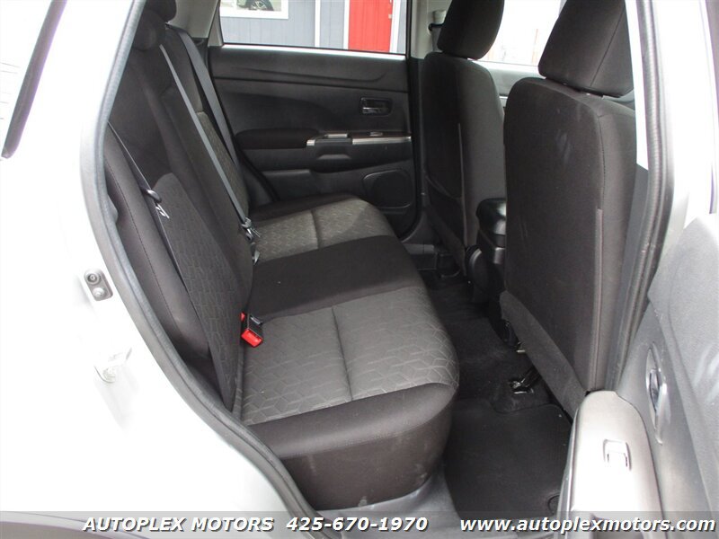 Used 2021 Mitsubishi Outlander Sport SE AWD/4WD image 13
