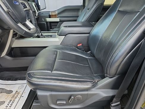 Used 2018 Ford F150 Lariat w/ Equipment Group 502A Luxury AWD/4WD image 4