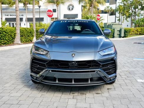 Used 2019 Lamborghini Urus AWD/4WD image 4