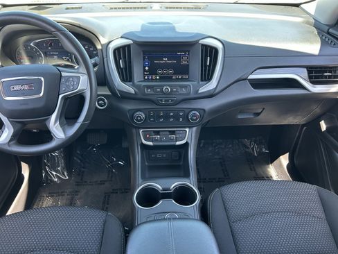 Certified 2024 GMC Terrain SLE FWD image 16