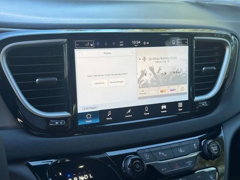 New 2026 Chrysler Voyager LX image 23