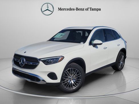 Used 2026 Mercedes-Benz GLC 300 GLC 300 image 1