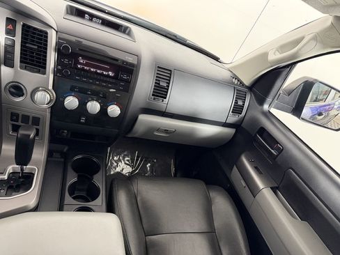 Used 2010 Toyota Tundra SR5 AWD/4WD image 13