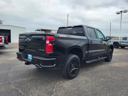 Used 2023 Chevrolet Silverado 1500 Custom Trail Boss AWD/4WD image 5