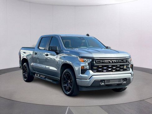 Used 2025 Chevrolet Silverado 1500 Custom w/ LPO, Dark Essentials Package AWD/4WD image 8