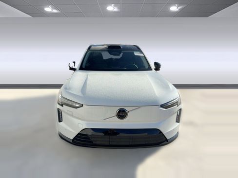 New 2025 Volvo EX90 Plus image 6